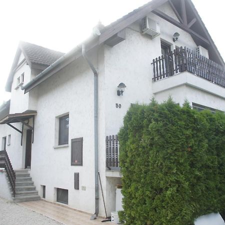 Szuzanna Fenyves Panzio Bed and Breakfast Σίοφοκ Εξωτερικό φωτογραφία
