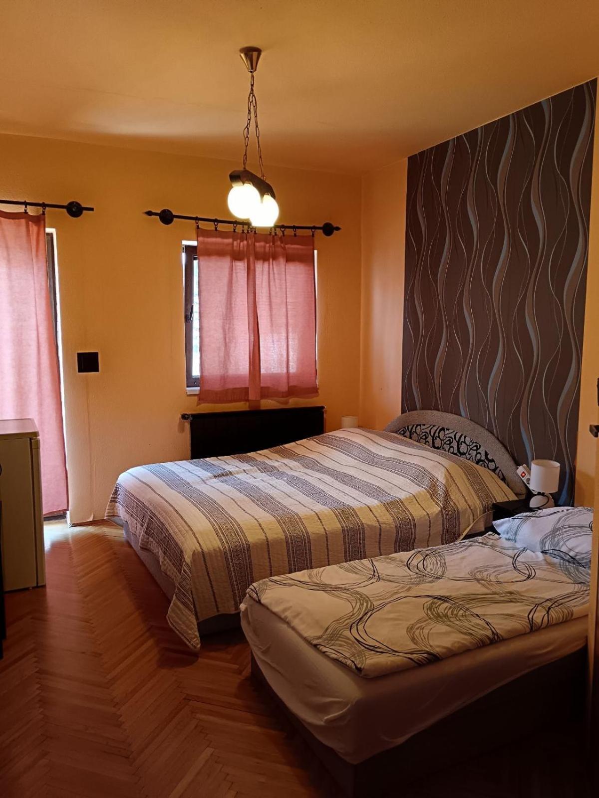 Szuzanna Fenyves Panzio Bed and Breakfast Σίοφοκ Εξωτερικό φωτογραφία